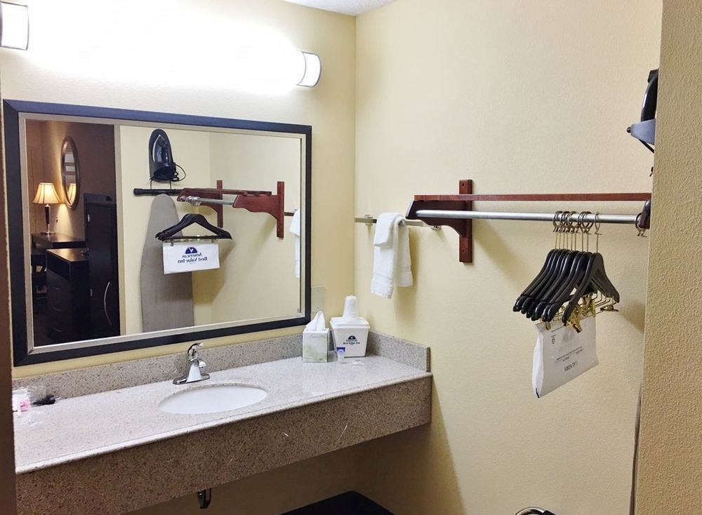 Americas Best Value Inn Tupelo Barnes Crossing Pokoj fotografie